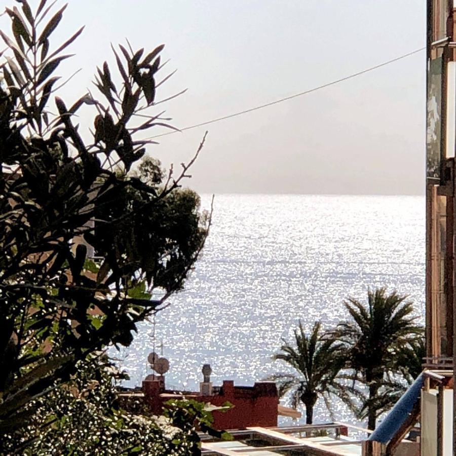 Apartment Equipped With Sea Views *